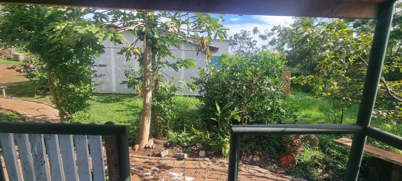 Hostal Henua Roa 2 Apartment Hanga Roa Bagian luar foto