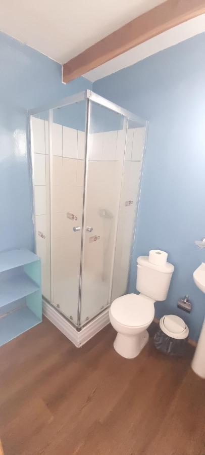 Hostal Henua Roa 2 Apartment Hanga Roa Bagian luar foto