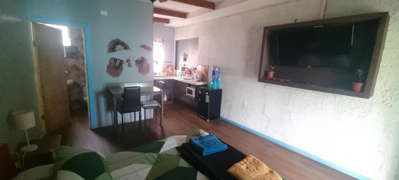 Hostal Henua Roa 2 Apartment Hanga Roa Bagian luar foto